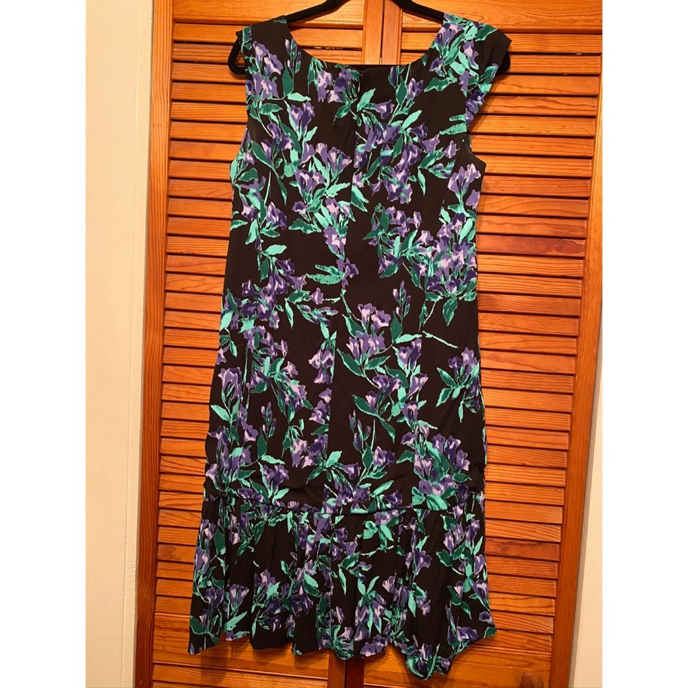 Green Floral AnnTaylor Cap Sleeve Shift Dress💐